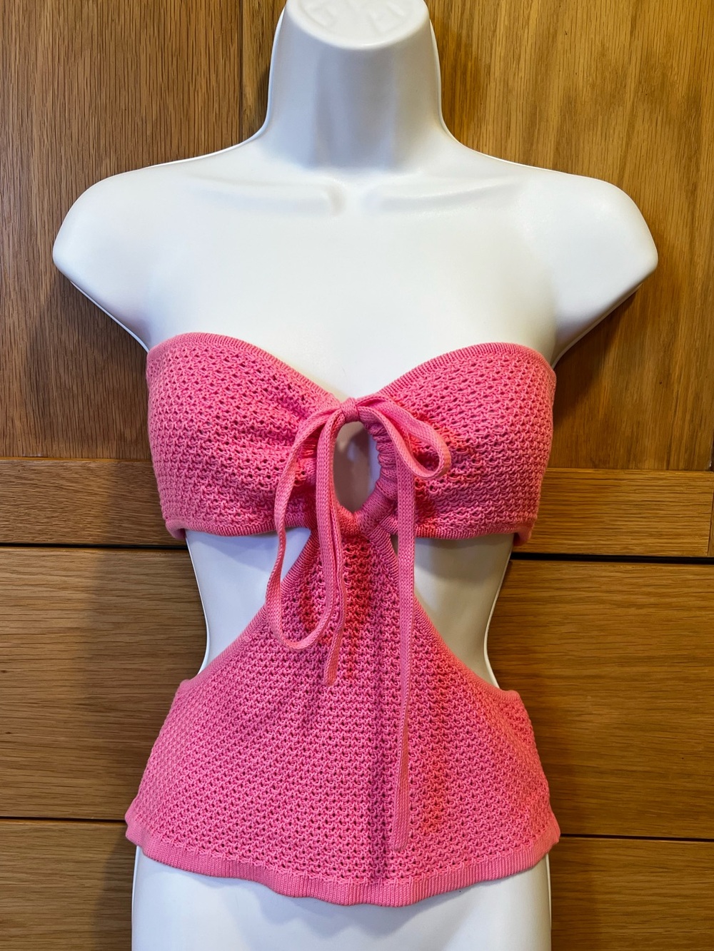 Victor Glemaud Crochet Knit Cutout Keyhole Tube Top Neon Pink Size Medium NWT
